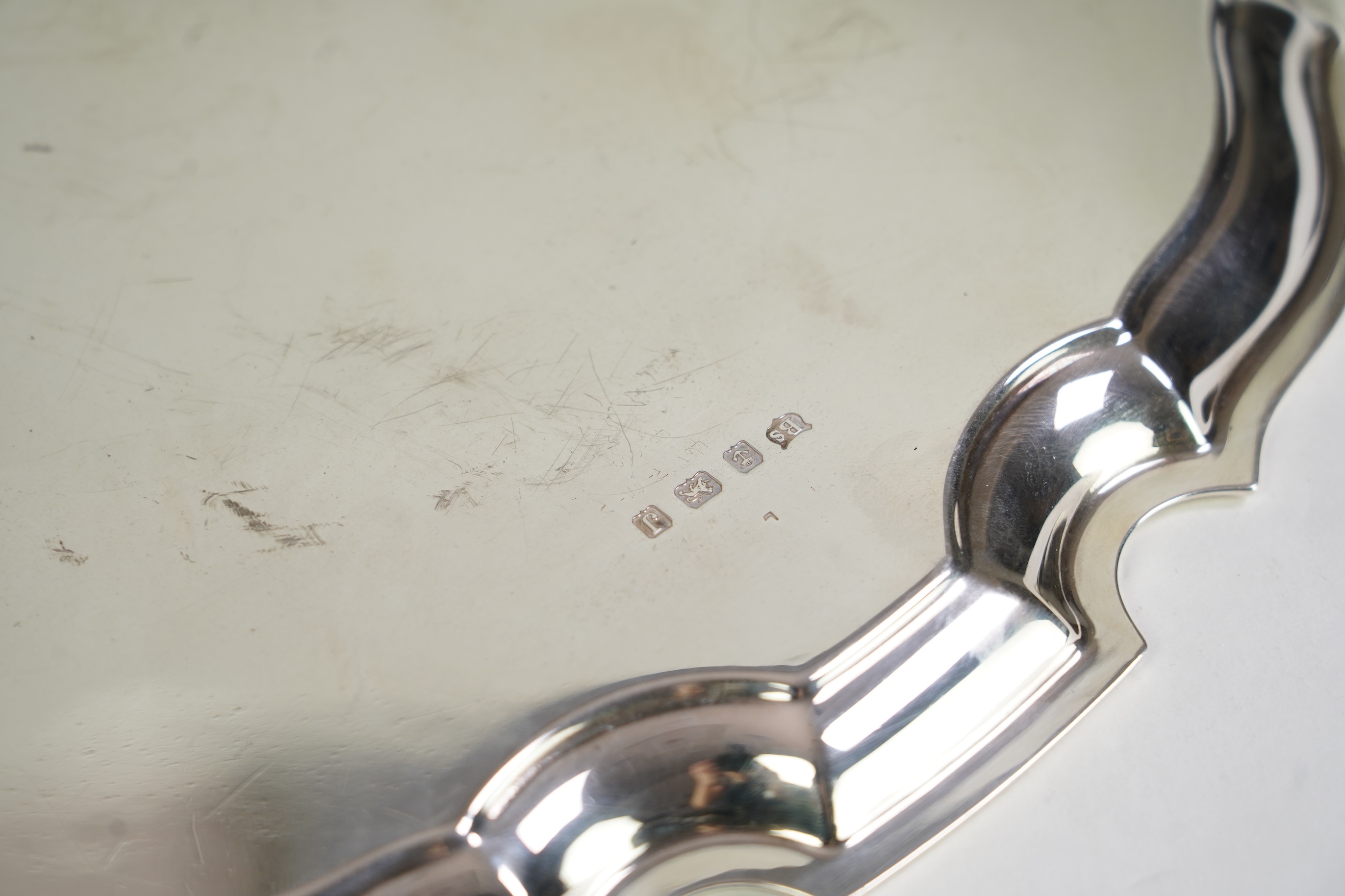 A George V silver salver, by Bravingtons Ltd